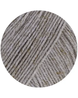 <span class="yarn-title">Diversa</span> <span class="yarn-color">28 Hellgrau</span>