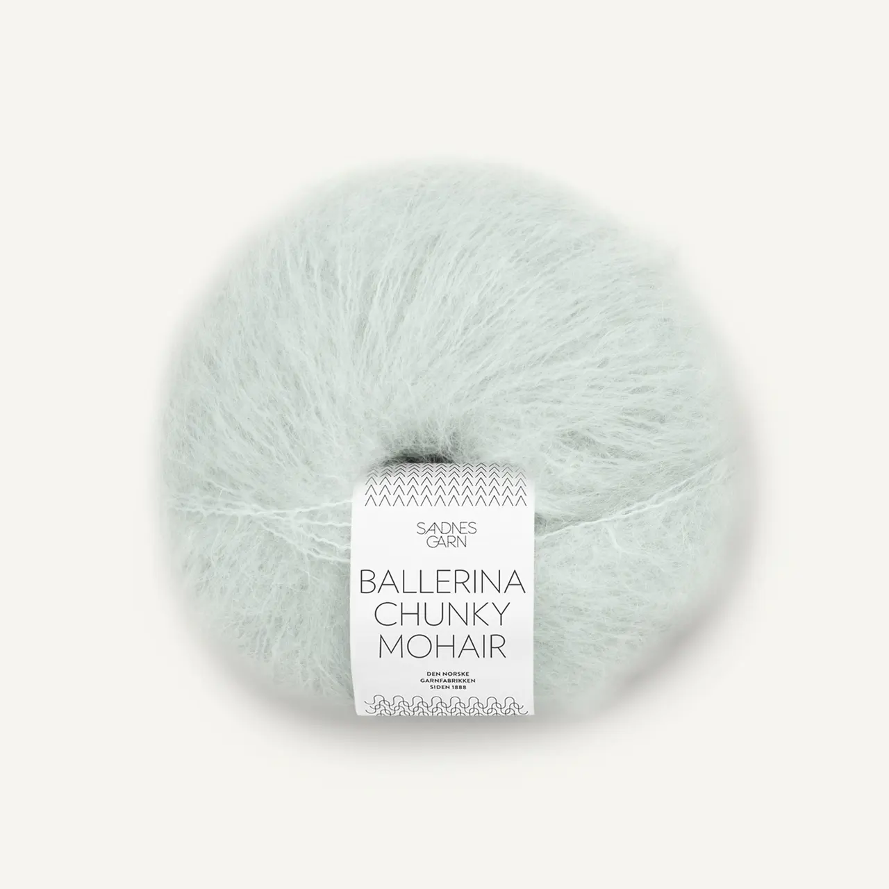 Ballerina Chunky Mohair 5811 Dyp Marine von Sandnes Garn. Wunderschön weich und flauschig wie eine Wolke.