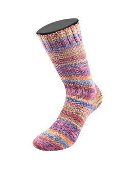 <span class="yarn-title">Landlust die Sockenwolle Seide</span> <span class="yarn-color">335 Orange/<wbr>Grau/<wbr>Zitrusgelb/<wbr>Hellblau/<wbr>Blau/<wbr>Violett/<wbr>Fuchsia/<wbr>Hellrot Gestreift</span>