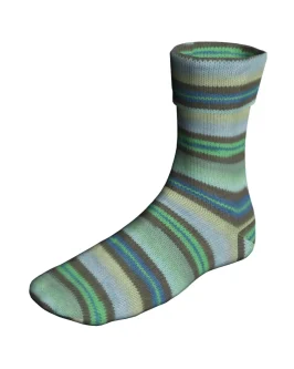 <span class="yarn-title">Super Soxx Color 4-Fach</span> <span class="yarn-color">520 Grün/<wbr>Blau 1145 I Will Survive</span>