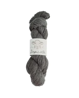 <span class="yarn-title">Wiesenwolle</span> <span class="yarn-color">5 Anthrazitbraun</span>