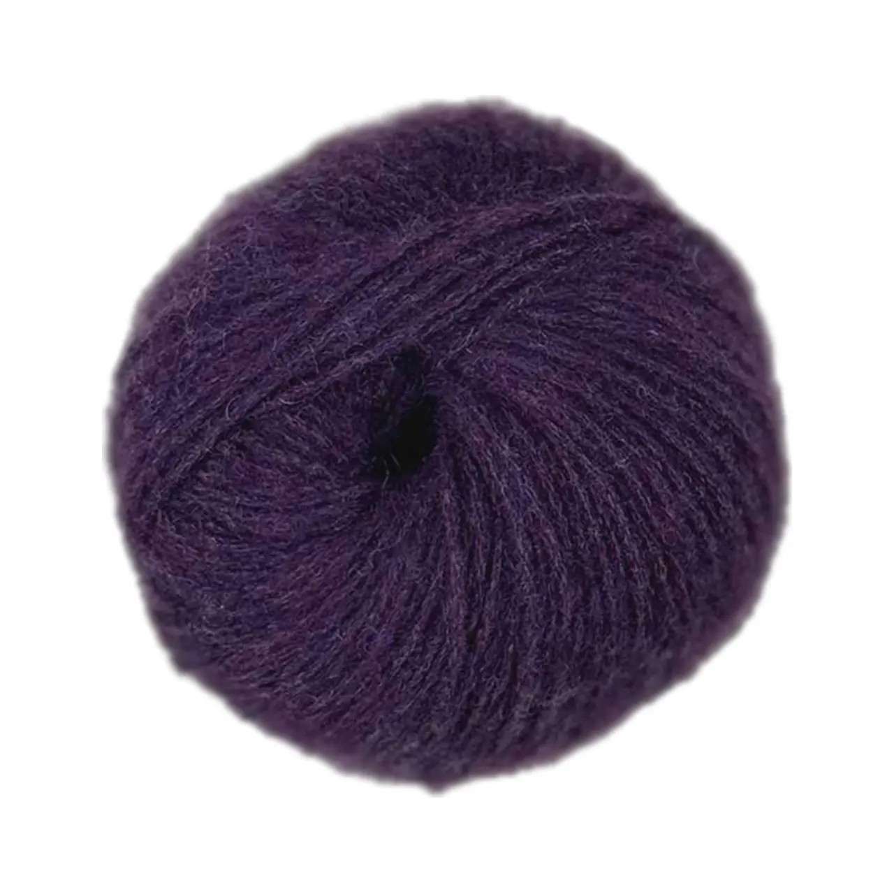 Cashmere 6/28 78 Aubergine von Pascuali. Die Cashmere 6/28 ist herrlich weich und das verstrickte Garn blüht mit der ersten Wäsche regelrecht auf. Pullover Strickjacken und Handwärmer sind wunderbare Projekte um sie aus diesem besonderen Garn zu stricken. Es ist in der Tat so weich und leicht dass selbst Menschen mit empfindlichster Haut es tragen können da es nicht juckt oder kratzt. Außerdem ist es sehr anpassungsfähig an die Temperatur. Im Winter hält es warm und isoliert während es im Sommer dafür sorgt dass man nicht ins Schwitzen kommt denn die Kaschmirfaser ist atmungsaktiv. Pascuali bietet eine der besten Kaschmirqualitäten an die derzeit auf dem Markt erhältlich sind. Weil hohe Qualität artgerechte Tierhaltung fair gehandelte und ökologisch hergestellte Produkte im Mittelpunkt unseres Handelns stehen haben wir dafür gesorgt dass unser Kaschmir von der mongolischen Handelskammer bio-zertifiziert ist.