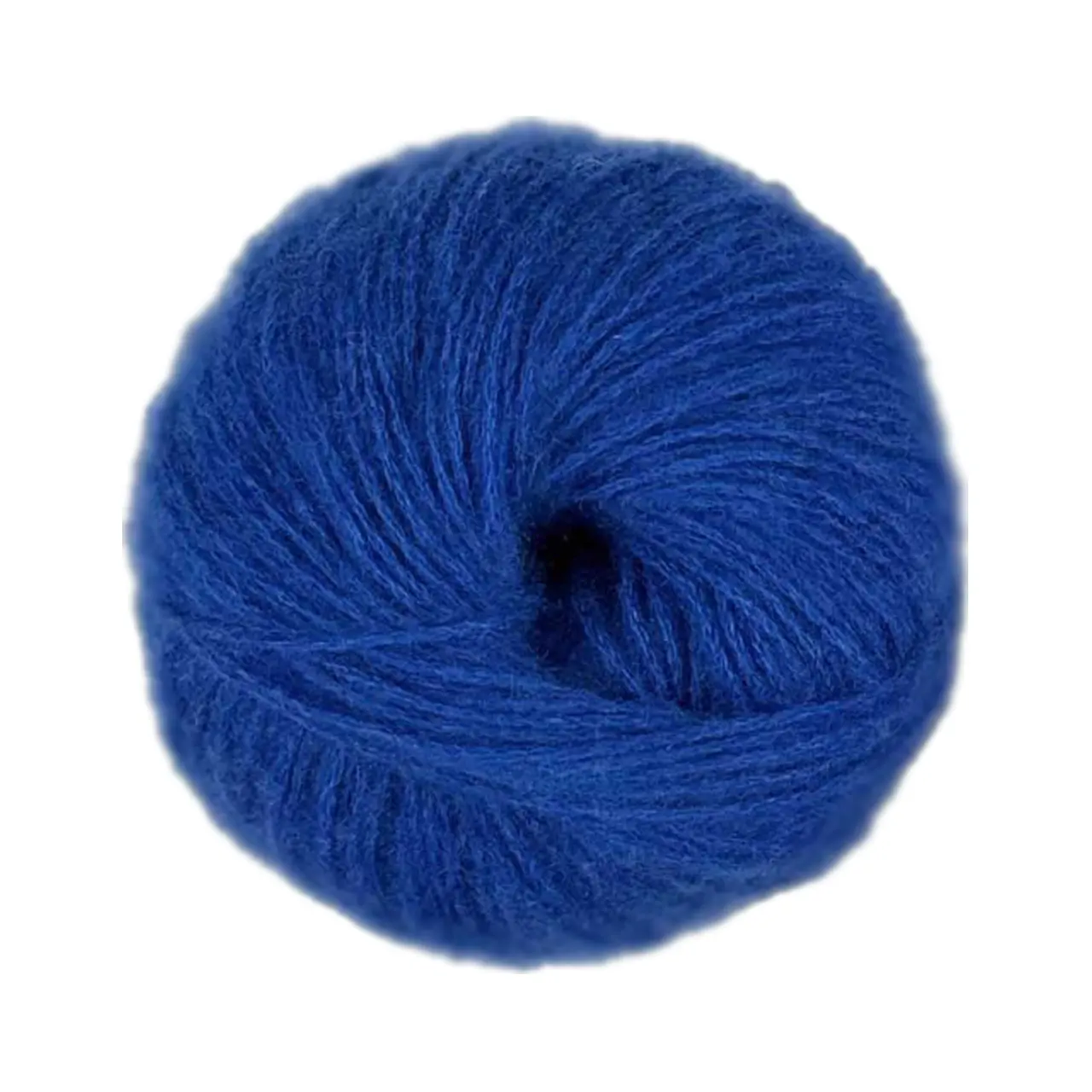 Cashmere 6/28 84 Königsblau von Pascuali. Die Cashmere 6/28 ist herrlich weich und das verstrickte Garn blüht mit der ersten Wäsche regelrecht auf. Pullover Strickjacken und Handwärmer sind wunderbare Projekte um sie aus diesem besonderen Garn zu stricken. Es ist in der Tat so weich und leicht dass selbst Menschen mit empfindlichster Haut es tragen können da es nicht juckt oder kratzt. Außerdem ist es sehr anpassungsfähig an die Temperatur. Im Winter hält es warm und isoliert während es im Sommer dafür sorgt dass man nicht ins Schwitzen kommt denn die Kaschmirfaser ist atmungsaktiv. Pascuali bietet eine der besten Kaschmirqualitäten an die derzeit auf dem Markt erhältlich sind. Weil hohe Qualität artgerechte Tierhaltung fair gehandelte und ökologisch hergestellte Produkte im Mittelpunkt unseres Handelns stehen haben wir dafür gesorgt dass unser Kaschmir von der mongolischen Handelskammer bio-zertifiziert ist.