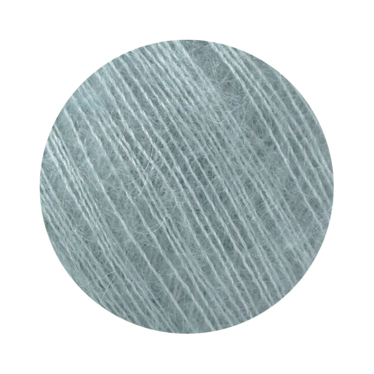 Mohair Bliss 808 Sage von Pascuali. Entdecke die Eleganz und Leichtigkeit von Mohair Bliss – unseres hochwertigen Garns das aus einem edlen Mix von 60% Super Kid Mohair und 40% Maulbeerseide besteht. Mohair Bliss entfaltet seine Schönheit sowohl beim einfachen mehrfachen als auch als Beilauffaden um sinnliche federleichte und luftige Projekte zu gestalten.