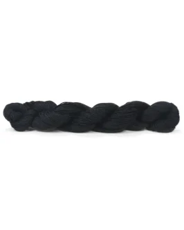 <span class="yarn-title">Pinta</span> <span class="yarn-color">120 Schwarz</span>