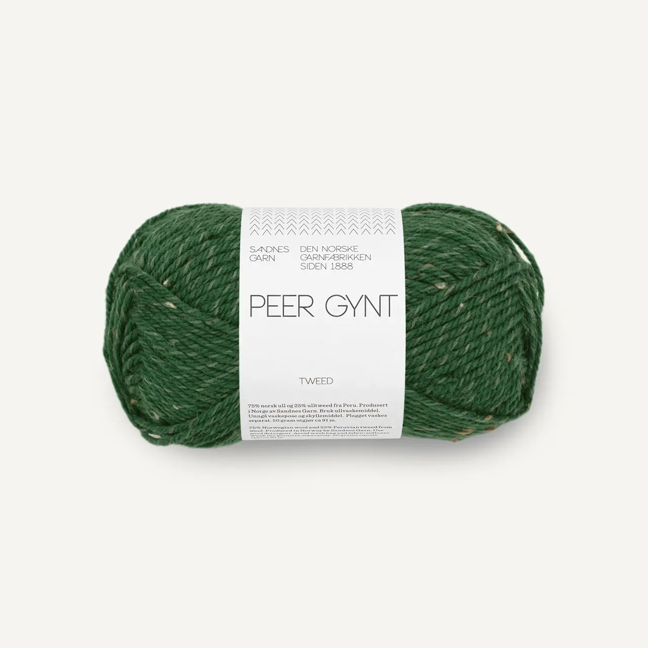 Peer Gynt 8085 Skoggrønn / Natur Tweed von Sandnes Garn. Norwegische Wolle ist leicht und warm und trotzdem robust.