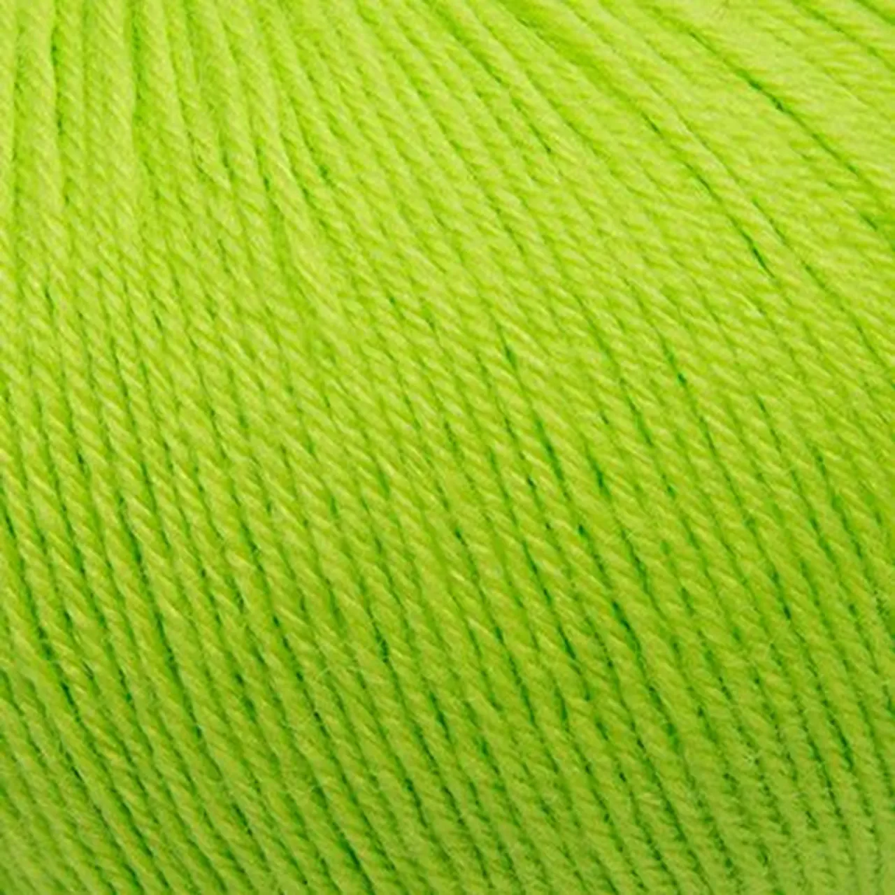 Unisocks 4-Fach 2 Hellgrün​ von Laines Du Nord. Das ideale Garn für alle die ihrer Kreativität freien Lauf lassen und farbenfrohe Socken voller Komfort und Persönlichkeit stricken möchten.
