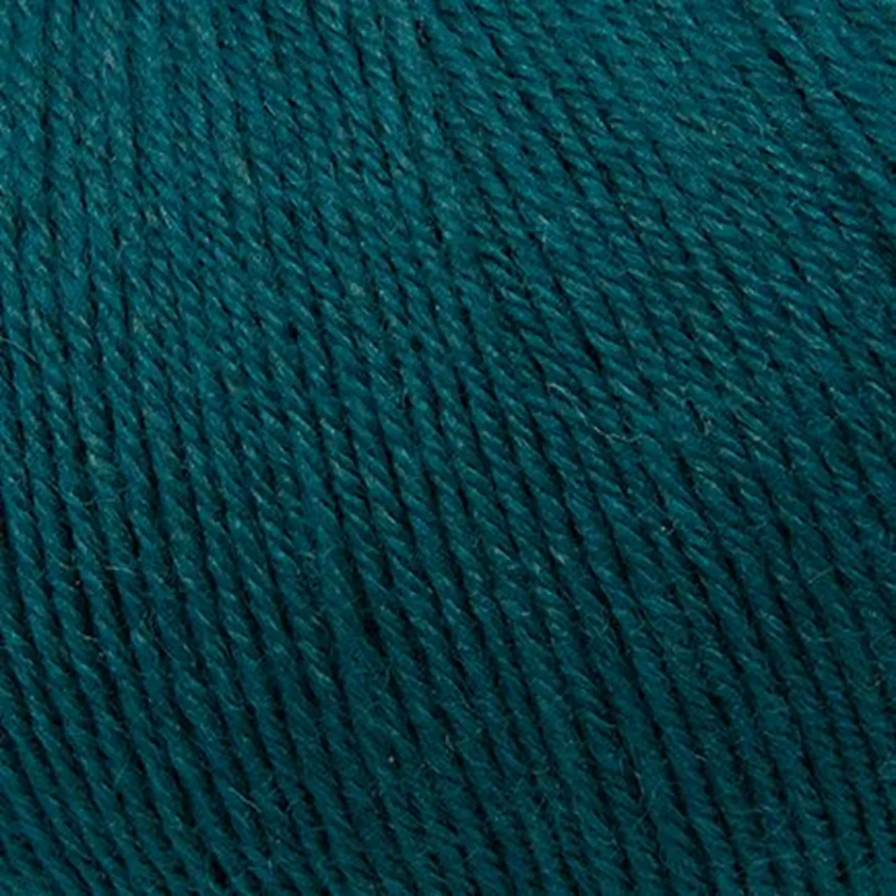 Unisocks 4-Fach 13 Petrol​ von Laines Du Nord. Das ideale Garn für alle die ihrer Kreativität freien Lauf lassen und farbenfrohe Socken voller Komfort und Persönlichkeit stricken möchten.
