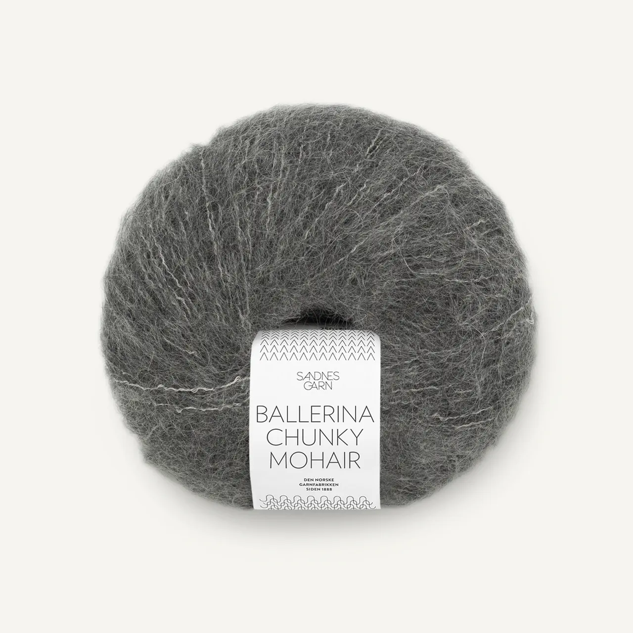 Ballerina Chunky Mohair 1053 Mørk Gråmelert von Sandnes Garn. Wunderschön weich und flauschig wie eine Wolke.