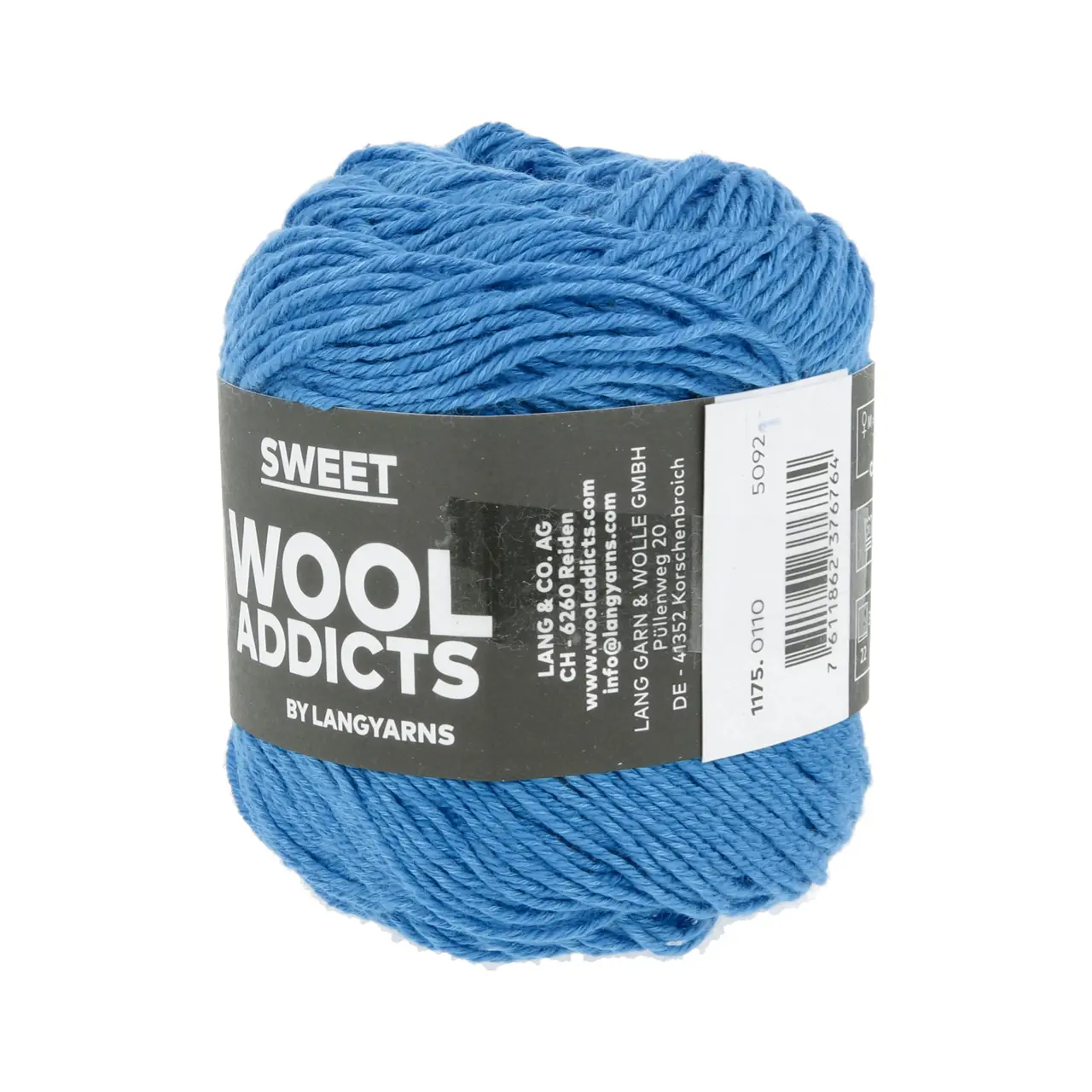 Sweet 110 Lagoon von Lang Yarns. Meet SWEET your new yarn crush. With 55% cotton and 45% bamboo viscose it’s got that silky shine and buttery-smooth feel that will have your needles swooning. And the drape you ask? Utterly irresistible.
