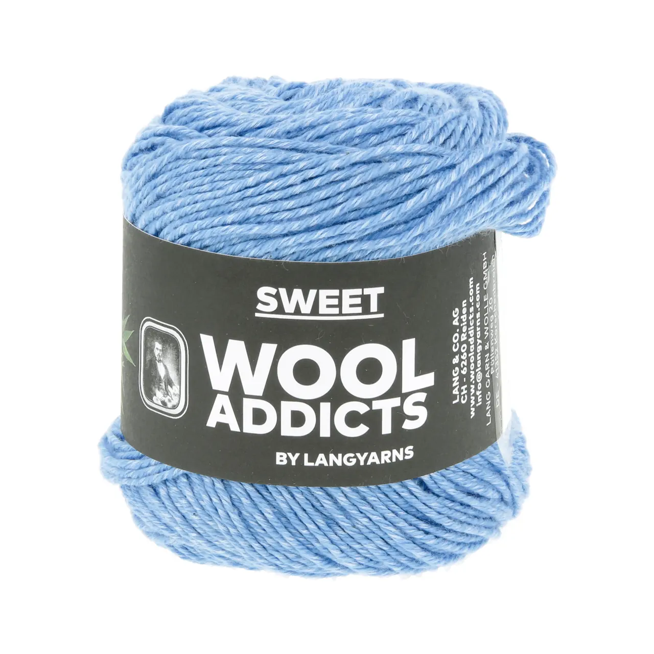 Sweet 121 Lido von Lang Yarns. Meet SWEET your new yarn crush. With 55% cotton and 45% bamboo viscose it’s got that silky shine and buttery-smooth feel that will have your needles swooning. And the drape you ask? Utterly irresistible.