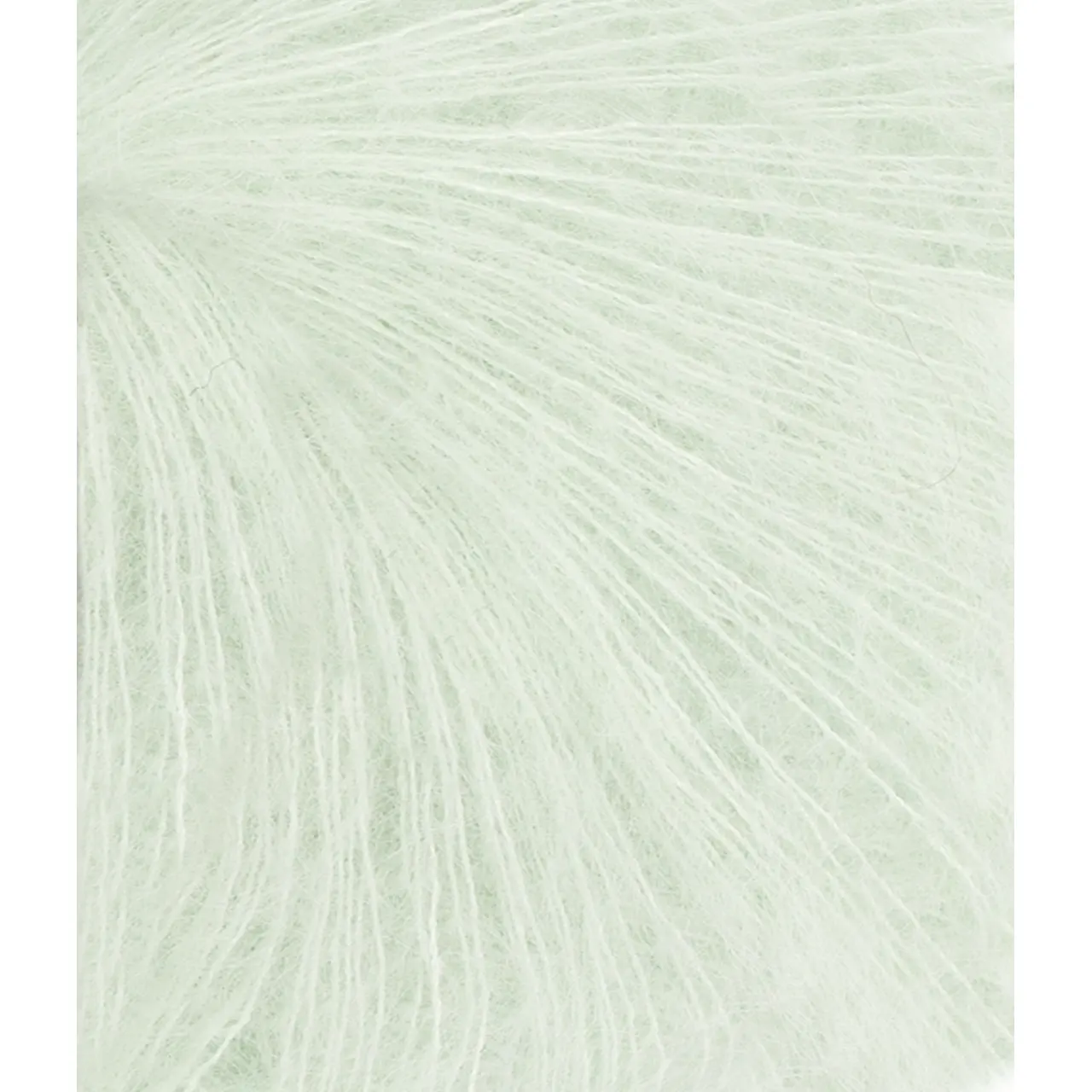 Tynn Silk Mohair 7911 Mint Green von Sandnes Garn. Eine weiche und luxuriöse Mischung aus feinstem Mohair Wolle und Seide.