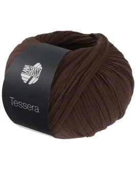 <span class="yarn-title">Tessera</span> <span class="yarn-color">17 Dunkelbraun</span>
