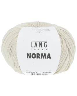 <span class="yarn-title">Norma</span> <span class="yarn-color">22 Sand</span>