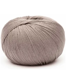 <span class="yarn-title">Arctic Pearl</span> <span class="yarn-color">5 Taupe</span>