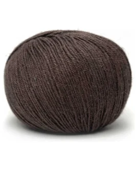 <span class="yarn-title">Puno Winikunka (GOTS)</span> <span class="yarn-color">76 Espresso</span>