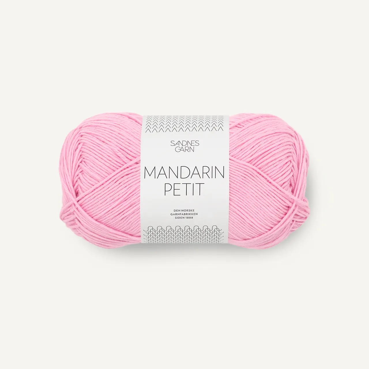 Mandarin petit 4813 Pink Lilac von Sandnes Garn. Herrlich weiches Baumwollgarn das sich für Babys Kinder und Erwachsene eignet.