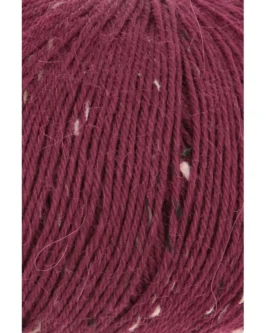 <span class="yarn-title">Alpaca Soxx Tweed</span> <span class="yarn-color">62 Weinrot</span>