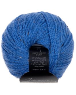 <span class="yarn-title">Tasmanian Tweed</span> <span class="yarn-color">11 Blau</span>