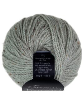 <span class="yarn-title">Tasmanian Tweed</span> <span class="yarn-color">25 Salbei</span>