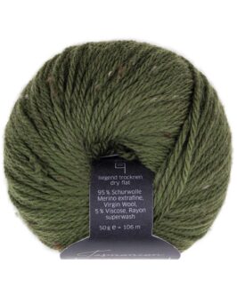 <span class="yarn-title">Tasmanian Tweed</span> <span class="yarn-color">27 Khaki</span>