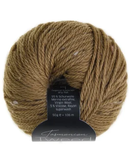 <span class="yarn-title">Tasmanian Tweed</span> <span class="yarn-color">33 Hellbraun</span>
