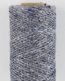 <span class="yarn-title">Tussah Tweed</span> <span class="yarn-color">sp30 Grau-Blau</span>