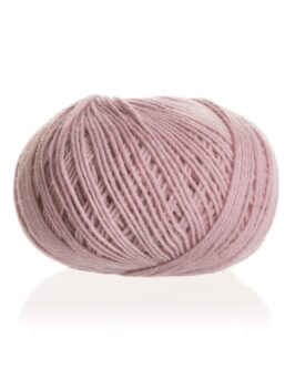 <span class="yarn-title">Vielseitige 210</span> <span class="yarn-color">V17 Altrosa</span>