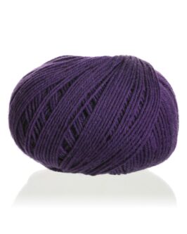 <span class="yarn-title">Vielseitige 210</span> <span class="yarn-color">V18 Lila</span>