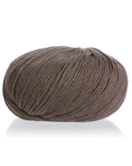 <span class="yarn-title">Vielseitige 210</span> <span class="yarn-color">V41 Braun Melange</span>