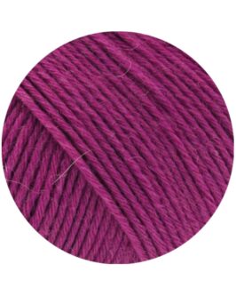 <span class="yarn-title">Alpina Landhauswolle</span> <span class="yarn-color">61 Fuchsia</span>