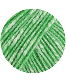 <span class="yarn-title">Bottoni</span> <span class="yarn-color">10 Jade/<wbr>Rohweiß</span>