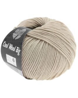 <span class="yarn-title">Cool Wool Big Uni</span> <span class="yarn-color">945 Beige</span>