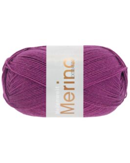 <span class="yarn-title">Meilenweit 100 Merino Extrafine Uni</span> <span class="yarn-color">2432 Fuchsia</span>