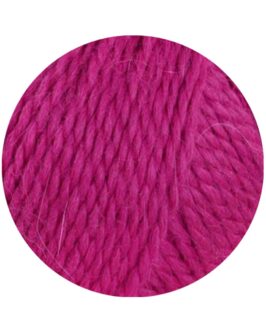 <span class="yarn-title">Natural Lama Chunky</span> <span class="yarn-color">3 Pink</span>