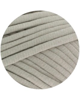 <span class="yarn-title">The Tube</span> <span class="yarn-color">15 Graubeige</span>
