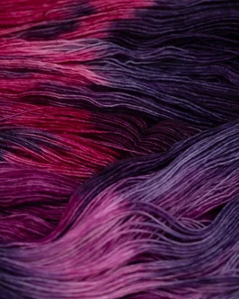 <span class="yarn-title">Marina</span> <span class="yarn-color">7469 Martina’S Berry (Lila, Rosa, Beere)</span>