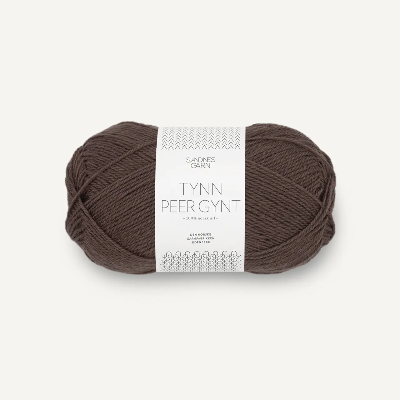 Tynn Peer Gynt 3880 Mørk Sjokolade von Sandnes Garn. Norwegische Wolle ist leicht und warm und trotzdem robust.