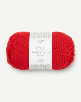 <span class="yarn-title">Tynn Peer Gynt</span> <span class="yarn-color">4018 Scarlet Rød</span>