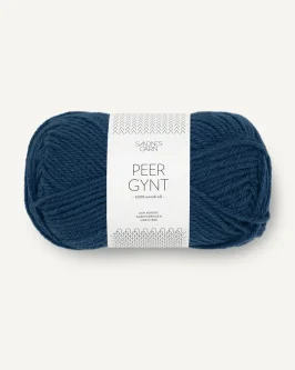 <span class="yarn-title">Peer Gynt</span> <span class="yarn-color">6062 Mørk Blå</span>