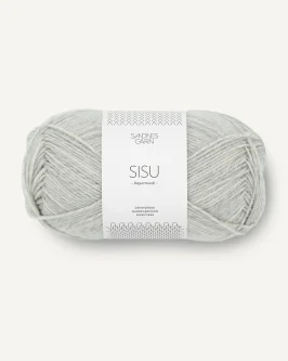 <span class="yarn-title">Sisu</span> <span class="yarn-color">1032 Lys Gråmel</span>