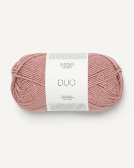 <span class="yarn-title">Duo</span> <span class="yarn-color">4032 Pudderrosa</span>
