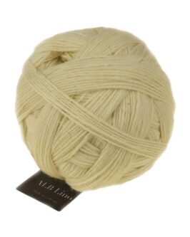 <span class="yarn-title">Alb Lino</span> <span class="yarn-color">980 Natur</span>