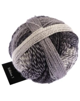 <span class="yarn-title">Edition 3</span> <span class="yarn-color">2100 Domino</span>