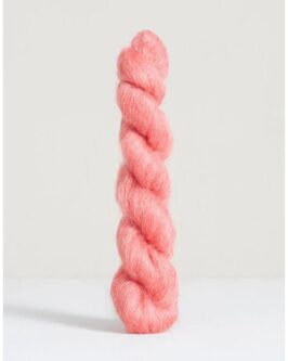 <span class="yarn-title">Bonmoher</span> <span class="yarn-color">R30 Aurora</span>