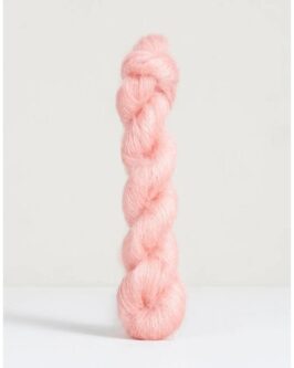 <span class="yarn-title">Bonmoher</span> <span class="yarn-color">R40 Cirrus</span>
