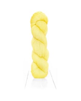 <span class="yarn-title">Harvest Fingering</span> <span class="yarn-color">Citrus Hellgelb</span>