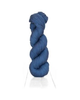 <span class="yarn-title">Harvest Fingering</span> <span class="yarn-color">Indigo Blau</span>