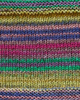 <span class="yarn-title">Uneek Fingering</span> <span class="yarn-color">3018 Smaragd-Gelb-Lila-Rosa</span>