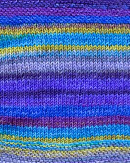 <span class="yarn-title">Uneek Fingering</span> <span class="yarn-color">3003 Blau-Lila-Türkis-Gelb</span>